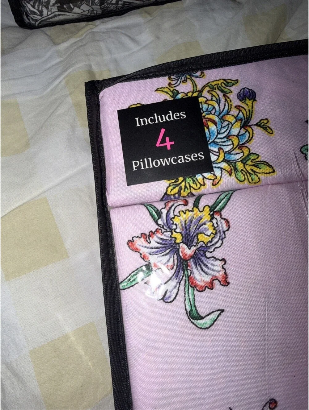 New Ed Hardy Pink King Sheet Set 6-Piece w/4 Pillowcases, Tattoo Flowers Pink